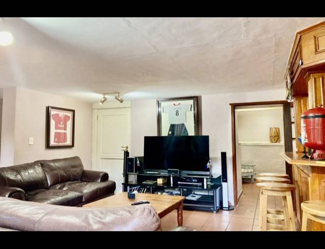 4 BEDROOM HOUSE FOR SALE IN KENSINGTON